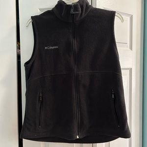 Columbia fleece vest.